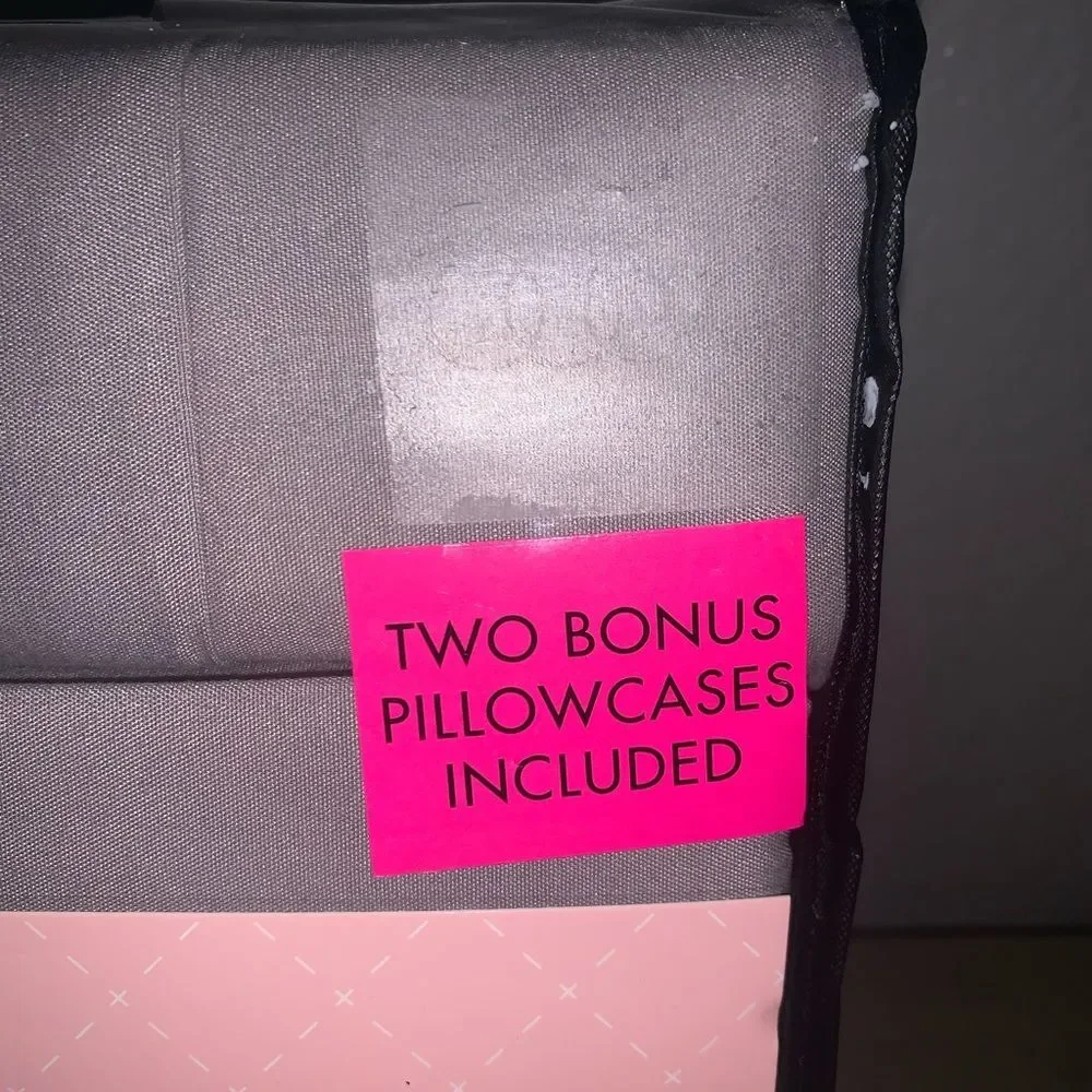 NWT Grey Betsey Johnson King 6 Piece Sheet Set